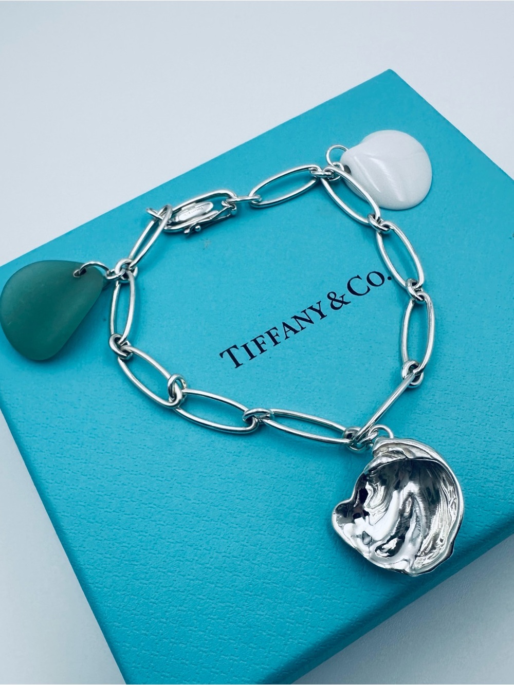 RARE Tiffany & Co. Gemstone Cat Island Sea Shell Charm Bracelet in Silver
